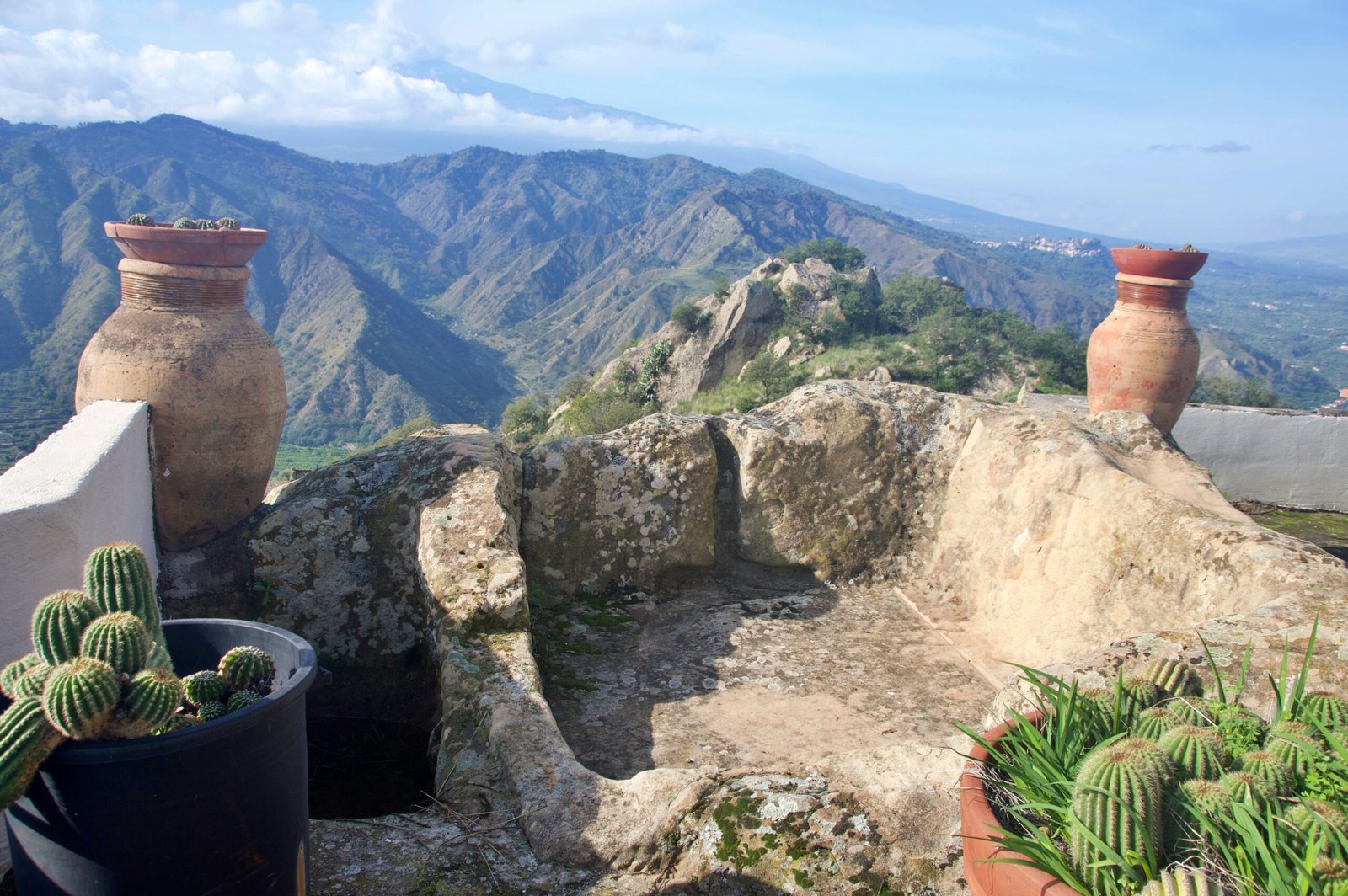Palmento, Motta Camastra, Vista Alcantara, Historic site, Mountains, sicily, sicily island,